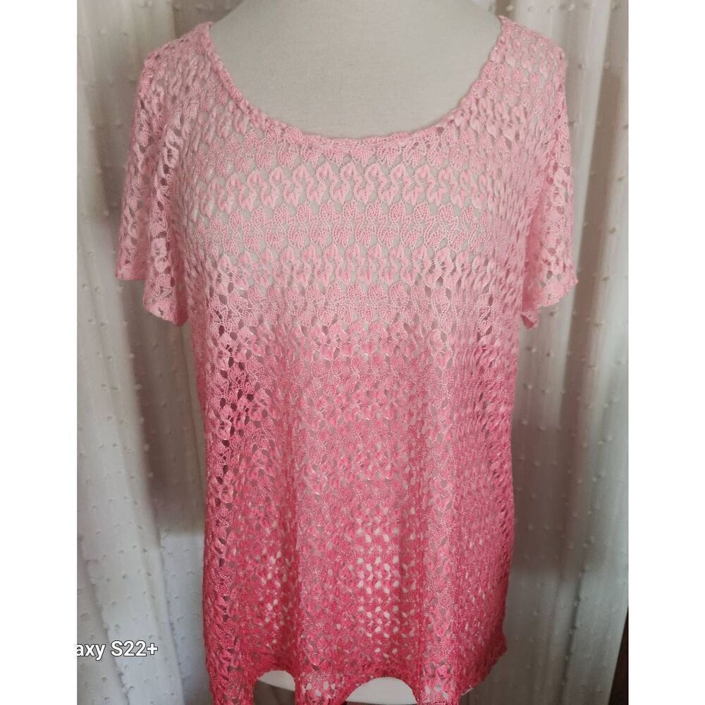 +20 Hartfield Design top. Wear over tank or swim suit.